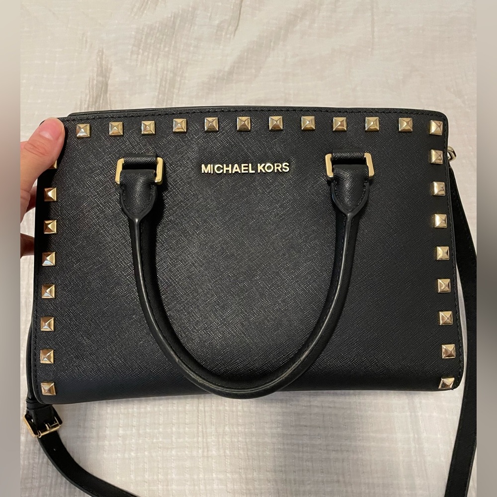 MICHAEL KORS Selma gold Studded Messenger black Leather Crossbody Bag AUTHENTIC!